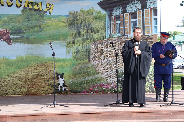 Фестиваль казачьего фольклора «Дон православный»